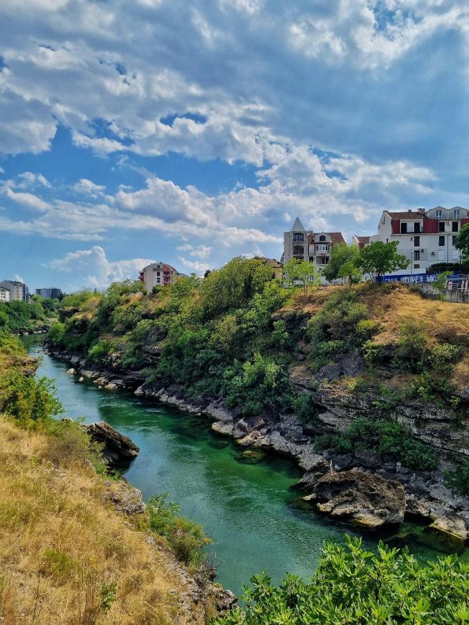 Riverside Apartment بودغوريتْسا المظهر الخارجي الصورة